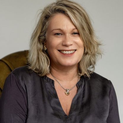 De Martini, Sonja